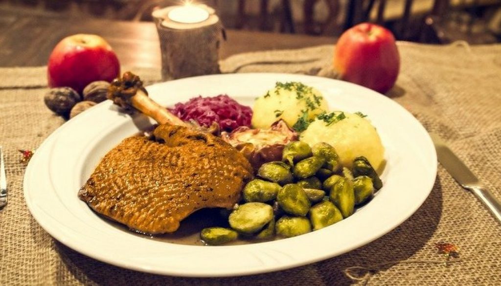 roast-goose-g323ae389f_1280