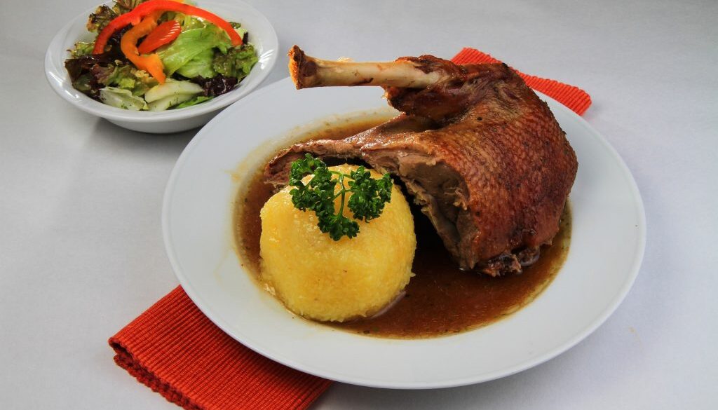 enjoy-the-meal-6751940_1920